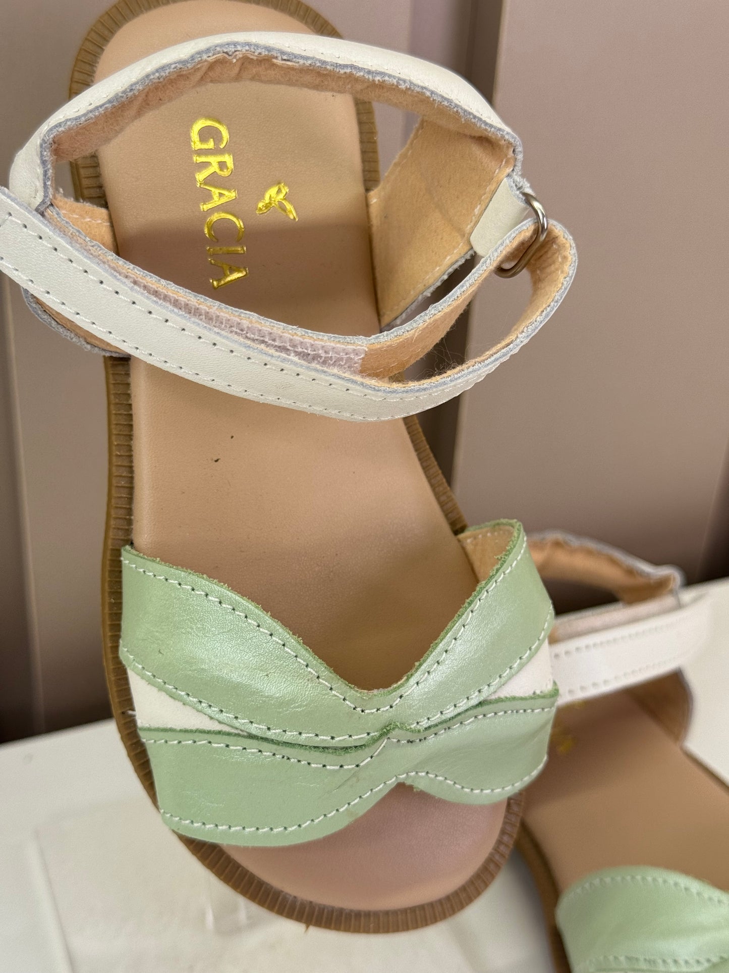 Sandália Infantil Flor Kiwi Branca Perolada - Gracia