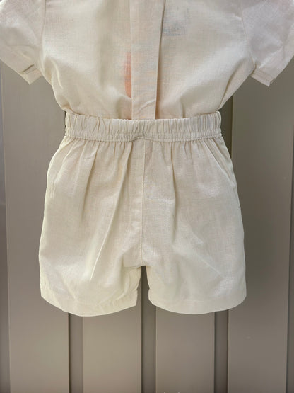 Conjunto Bebê Body, Bermuda e Suspensório Cambraia Linho de Algodão Off White - Um Mais Um