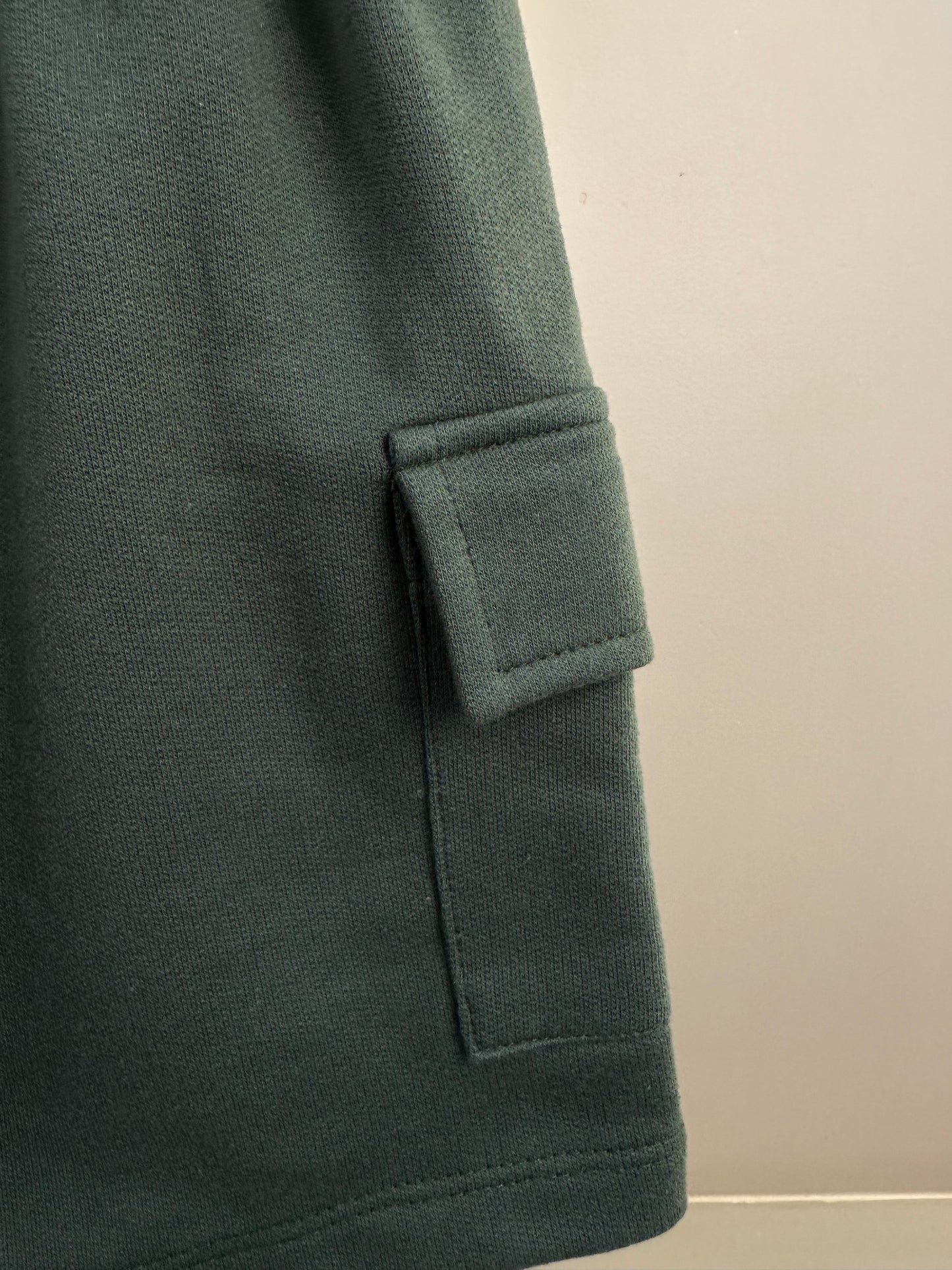 Conjunto Infantil Camiseta Silk nas Costas e Bermuda Cargo Militar Verde - Beabá