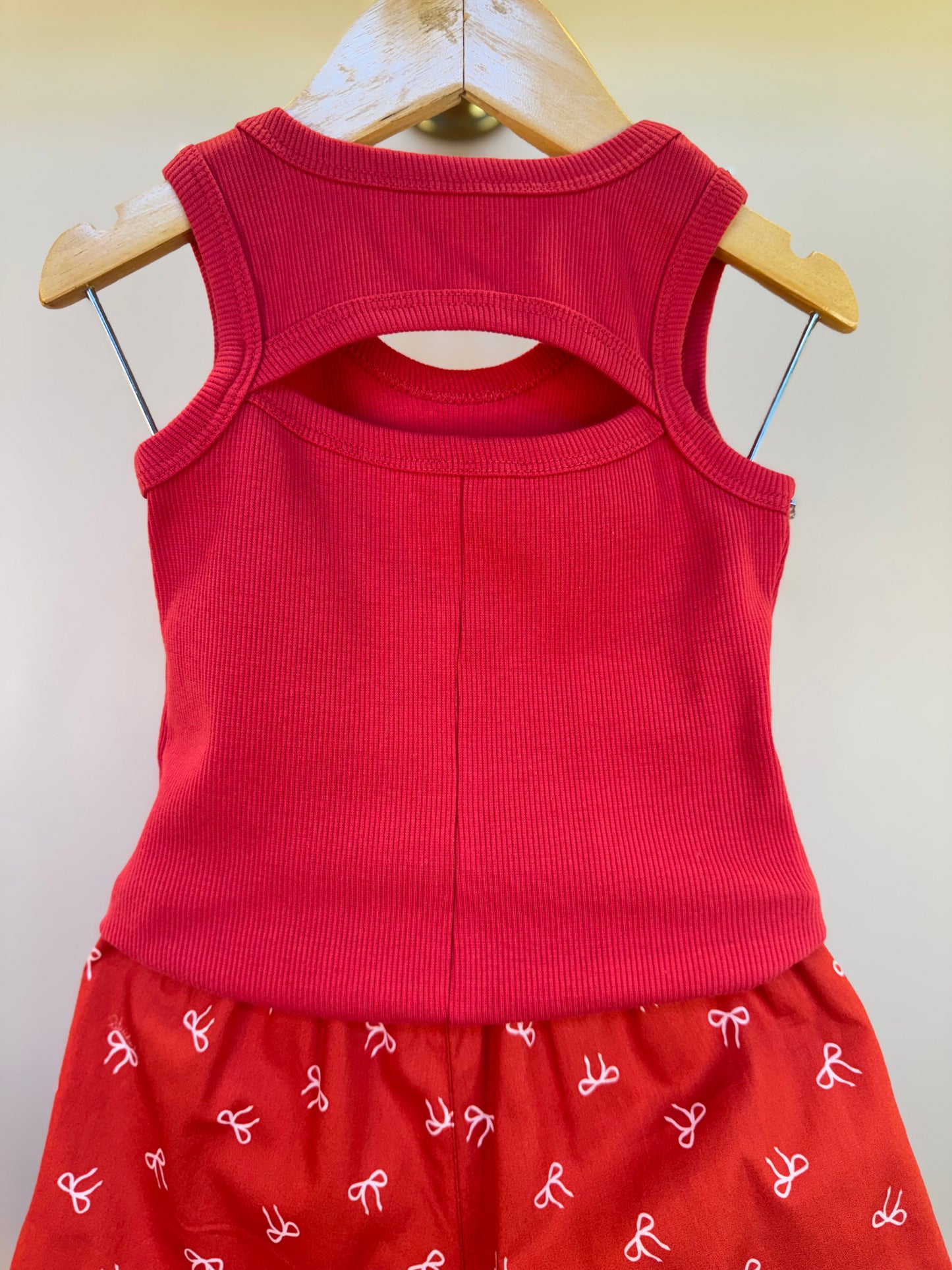 Conjunto Infantil Regata Strass Bordados e Short Lacinhos - Pituchinhus
