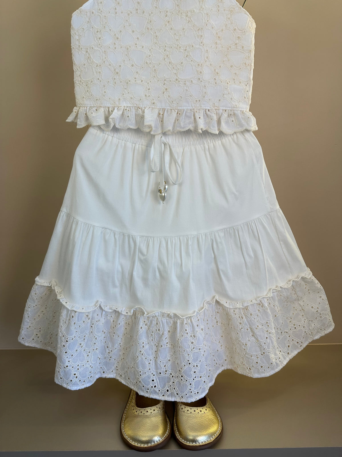 Conjunto Infantil Blusa Cropped Bordado de Coração e Saia Midi - Gabriela Aquarela