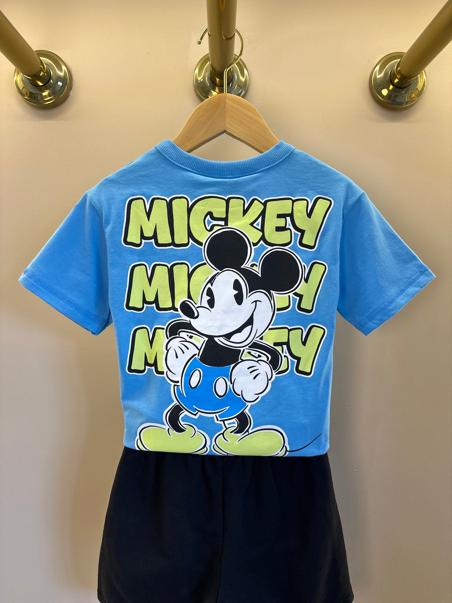 Conjunto Infantil Camiseta Mickey Azul Celeste e Bermuda Moletom Preta - Youccie