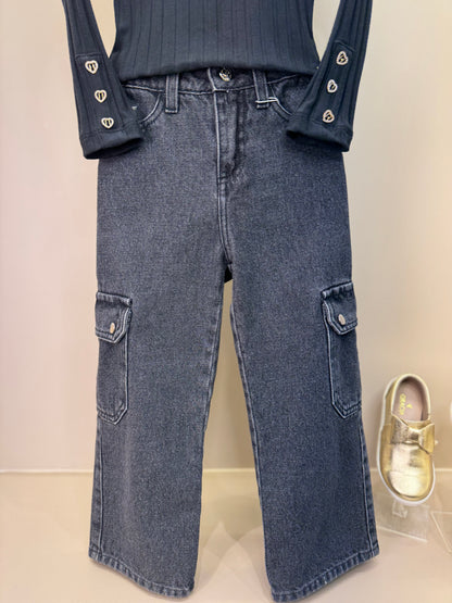 Conjunto Infantil Blusa Malha Botões  e Calça Wide Leg Bolsos Lateral - Um Mais Um