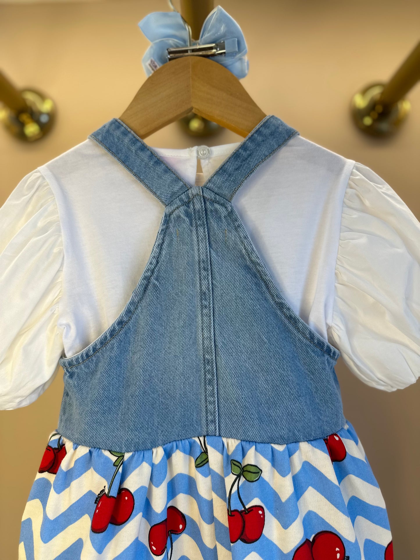 Conjunto Infantil Blusa Mangas Balonê e Salopete Cerejinha Jeans - Momi