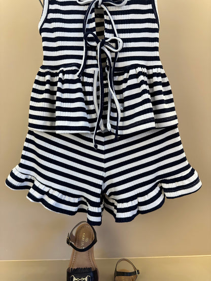 Conjunto Infantil Blusa Malha Listrada Com Amarração Nas Costas e Shorts Com Babadinho- Luluzinha