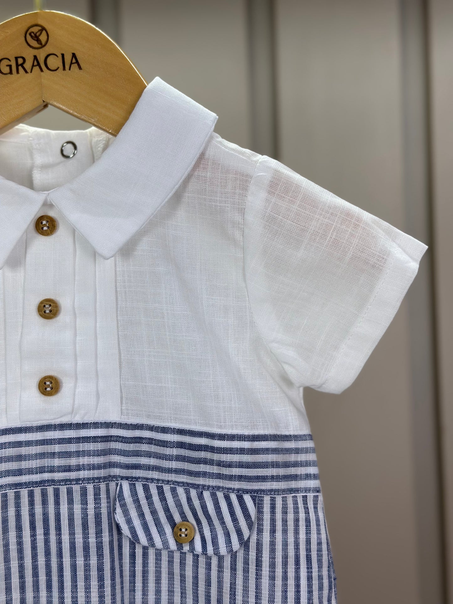 Romper Bebê Camisaria Algodão Cambraia e Fio Tinto Gola e Lapela Marinho - Um Mais Um
