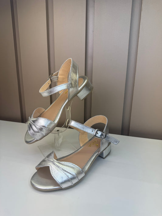 Sandália Infantil Saltinho Flor Prata - Gracia