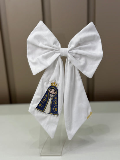 Laço Infantil Luxo Branco Bordado Nossa Senhora Aparecida - Roana