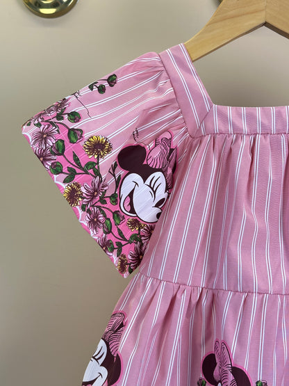 Conjunto Infantil Rosa Listrado Blusa Minnie Floral e Shorts - Animê