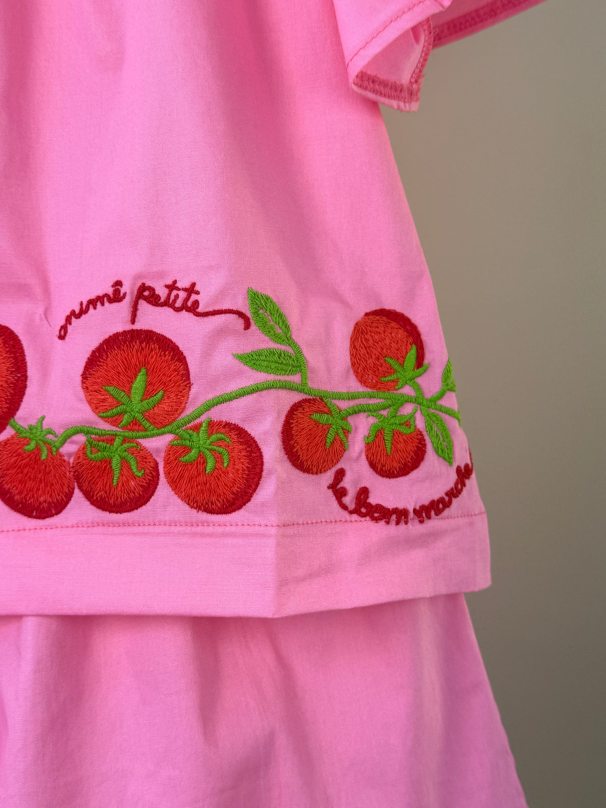 Conjunto Infantil Blusa Mangas Amplas Estampa Tomates e Shorts Saia Rosa - Animê