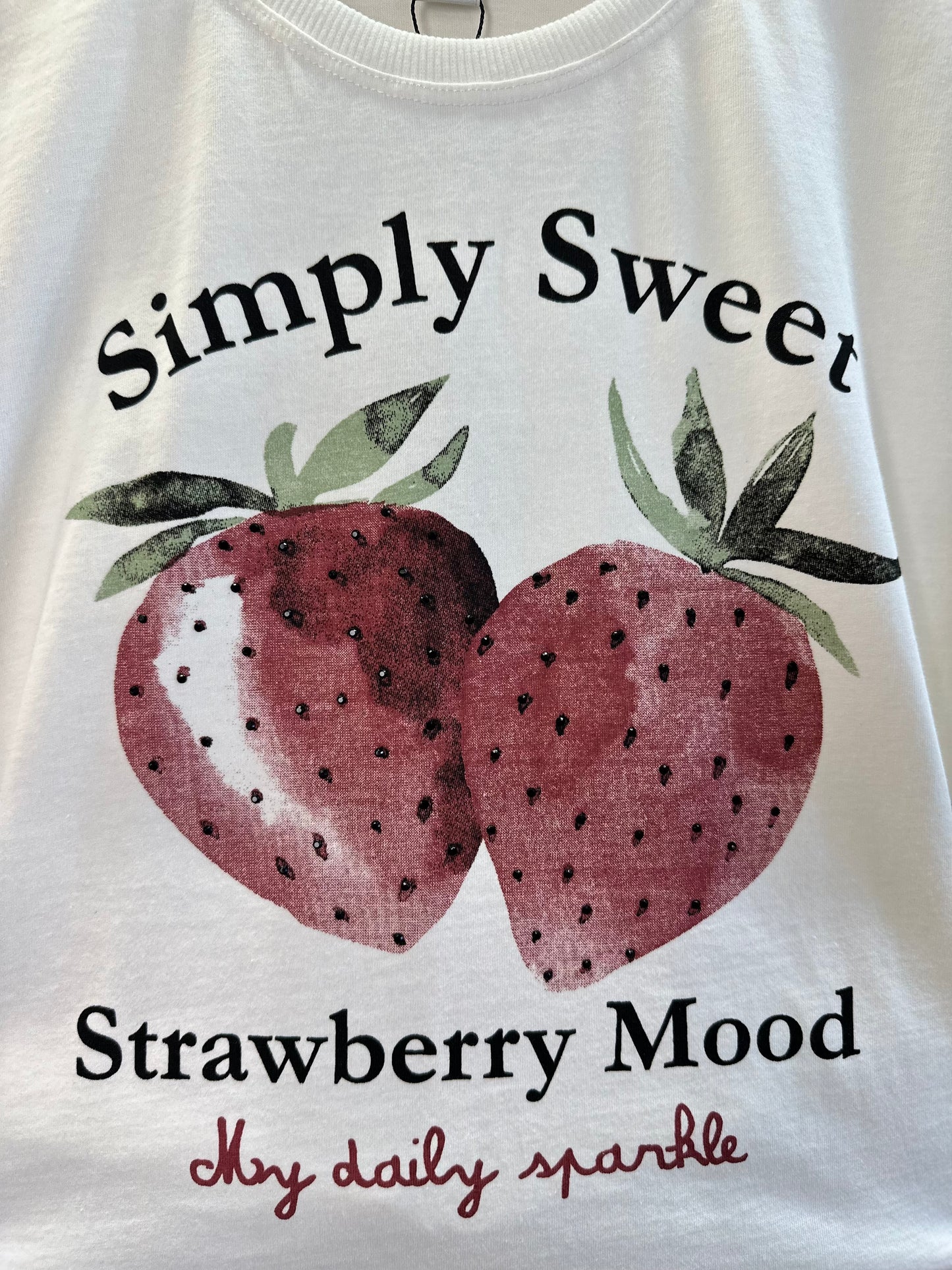 Conjunto Teen Camiseta Oversized Simply Sweet Strass e Saia Suede Franjas Preta - Two In