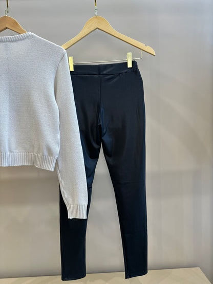 Conjunto Teen Blusa Suéter Tricot Dog Tennista E Calça Legging Cirrê com Bolsos Bege  - Two In
