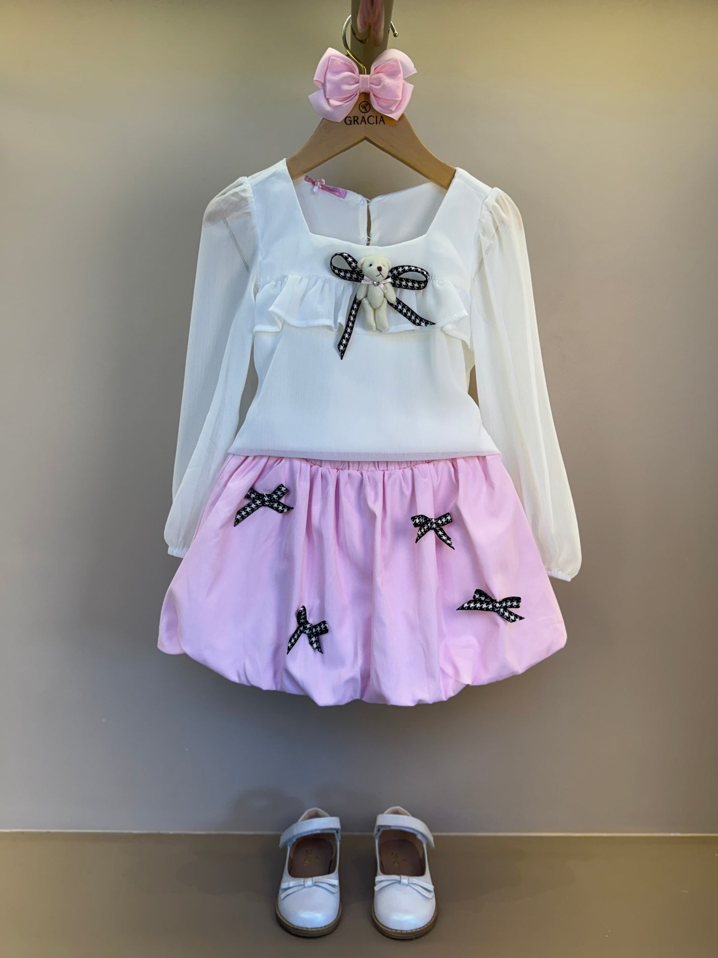 Conjunto Infantil Saia Balonê Rosa Com Lacinhos E Blusa Off Ursinho - Gabriela Aquarela