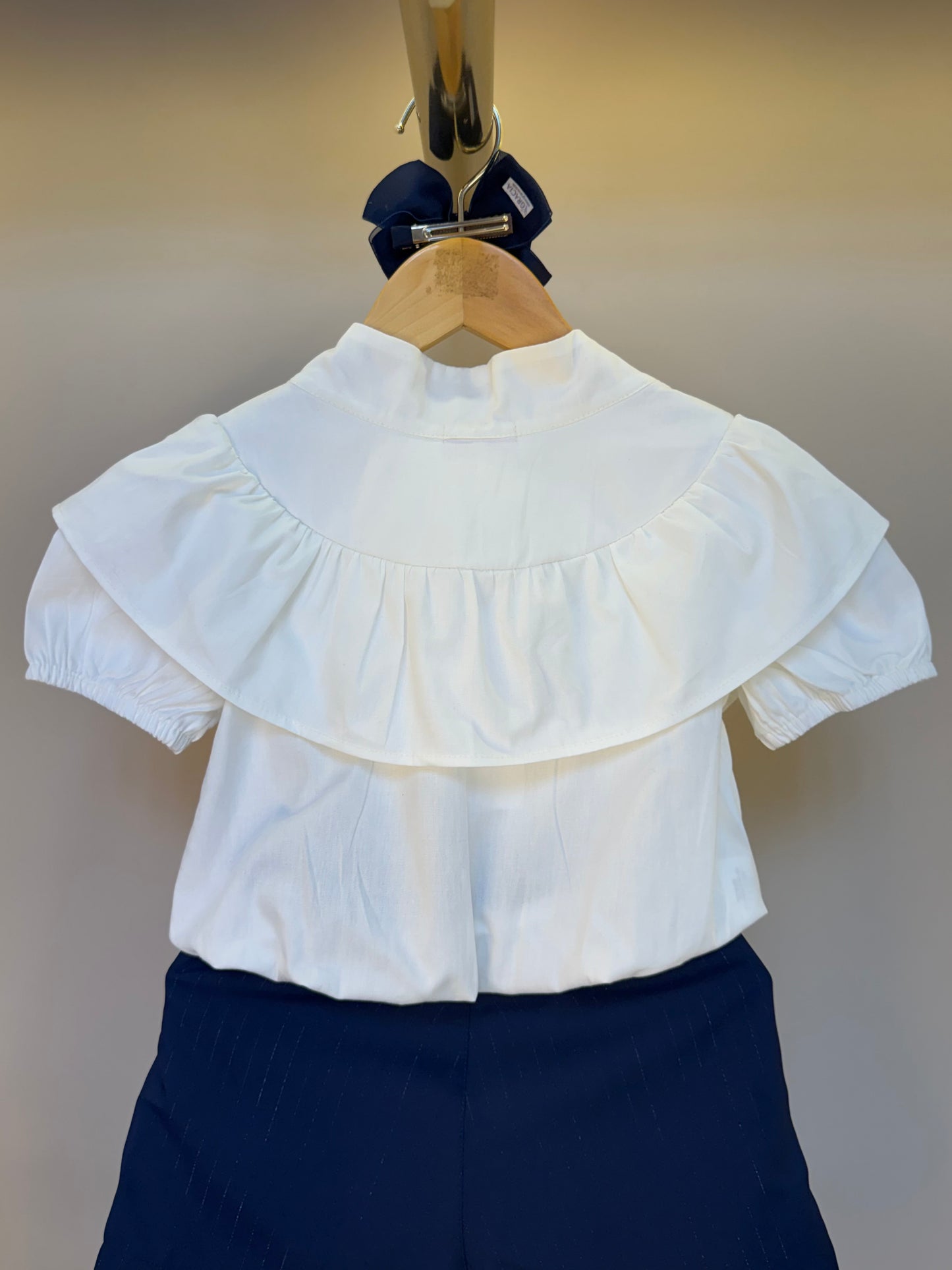 Conjunto Infantil Blusa com Gola Laço e Short Alfaiataria Risca de Giz - Luluzinha