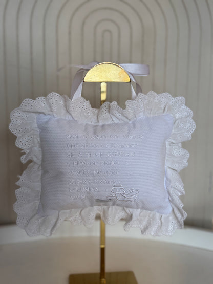 Almofada Bebê Oração Santo Anjo Rendada Bordado Branco - Roana