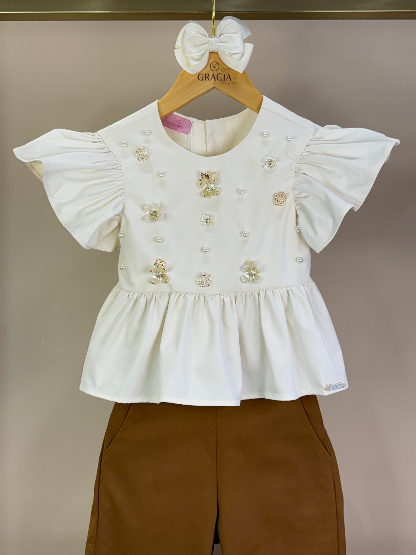 Conjunto Infantil Bata Bordada À Mão e Calça Alfaiataria Terracota - Luluzinha