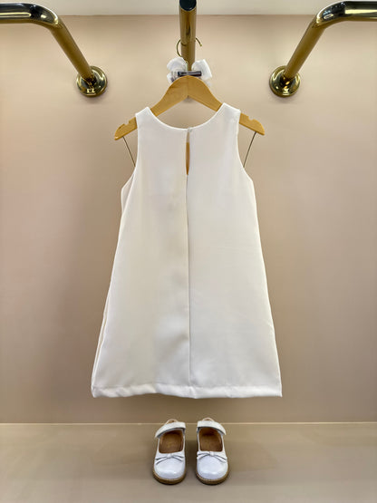 Vestido Infantil Trapézio Alfaiataria Bolsos Tweed Bege - Petit Cherie