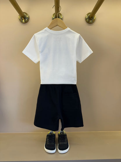 Conjunto Infantil Camiseta Listrada Preta e Bermuda Total Black - Little Johnny