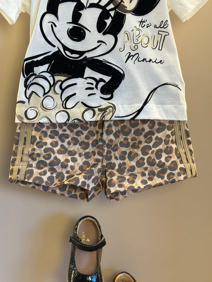 Conjunto Infantil Blusa Minnie Lacinho e Shorts Sarja Animal Print - Animê