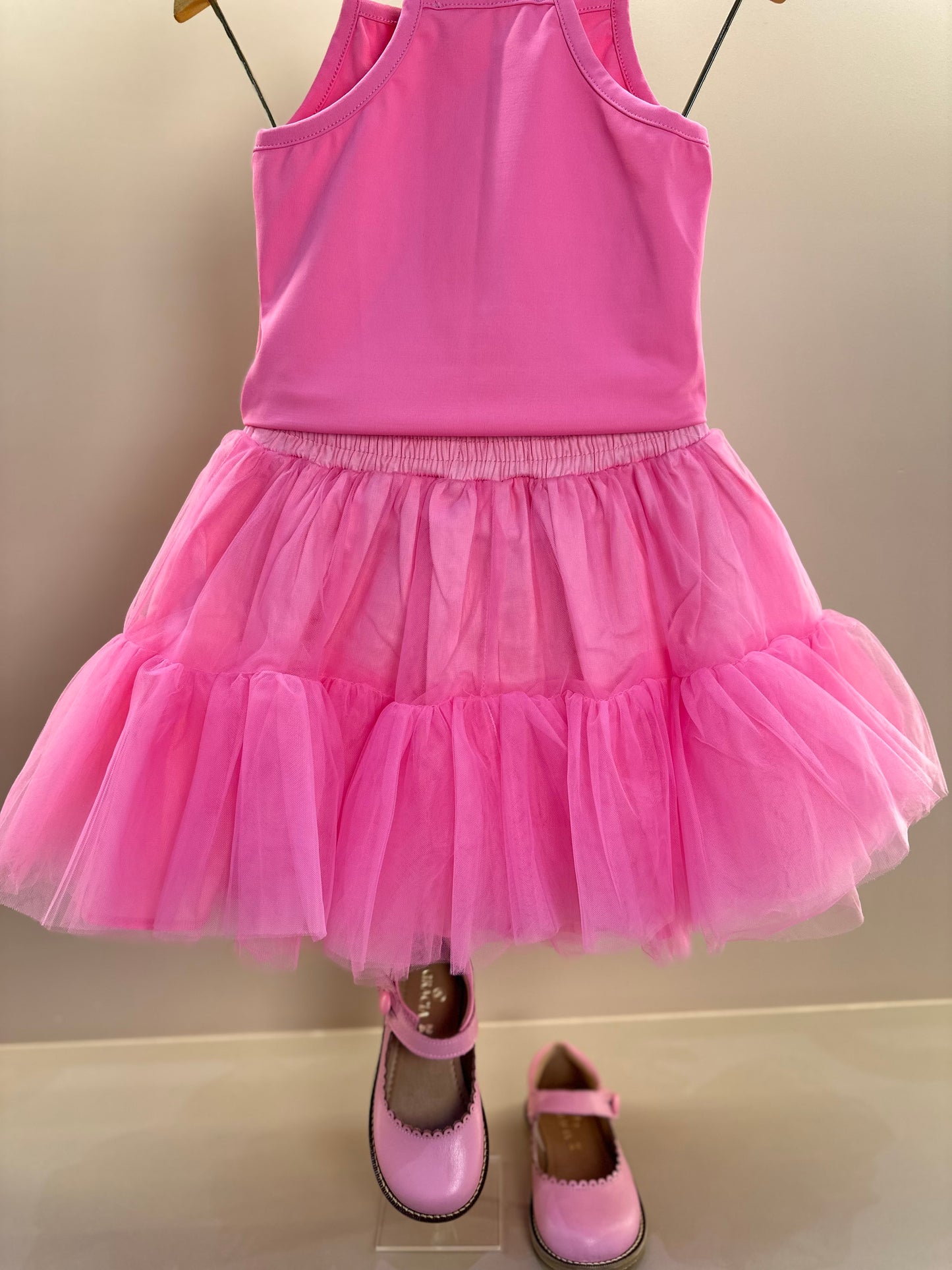 Conjunto Infantil Blusa Light Cristais Barbie e Saia Babados Patche Barbie Rosa Ópera - Pituchinhus