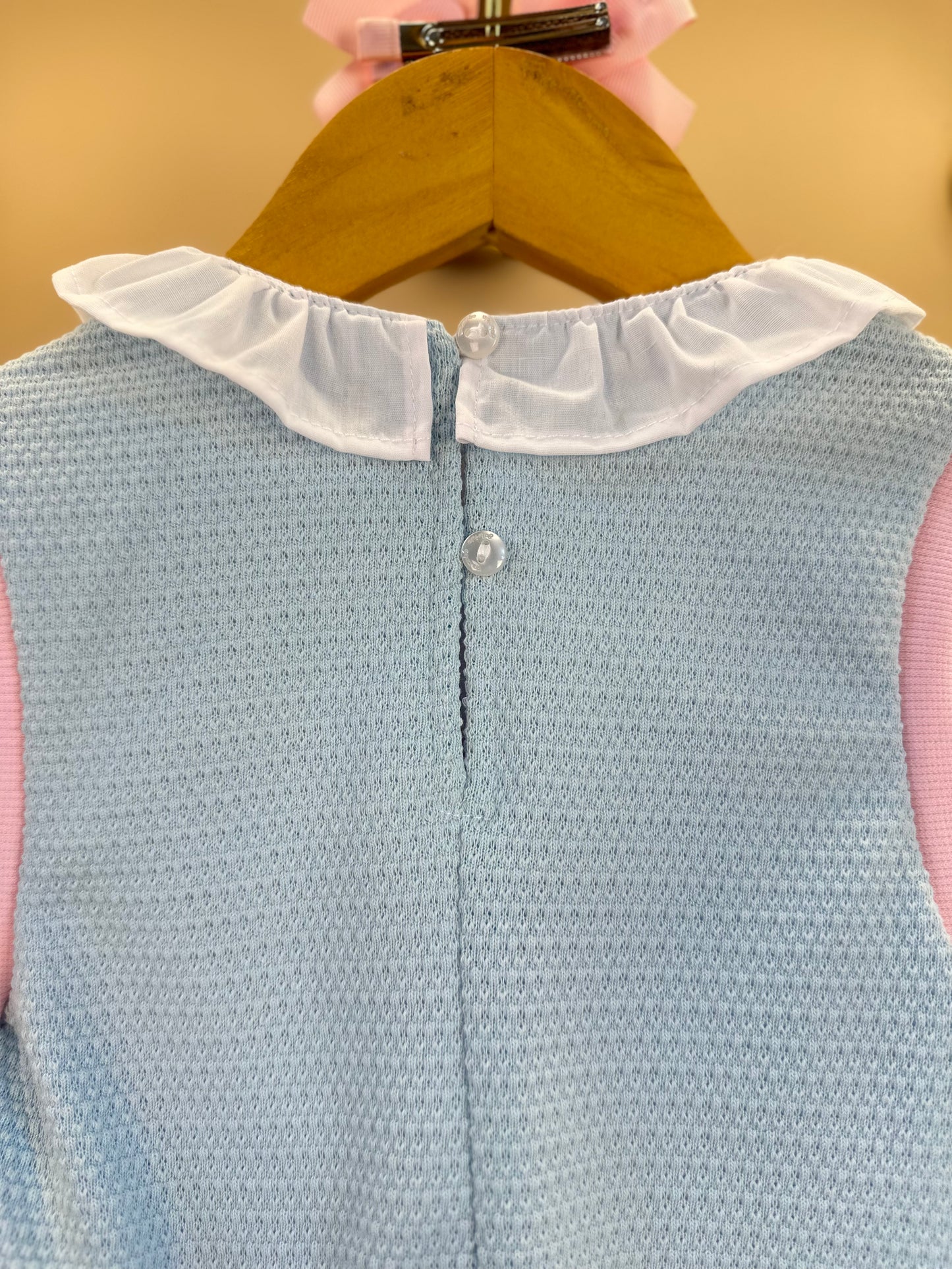 Conjunto Infantil Blusa ML com Tricot Azul Ursinho Cristal e Shorst Rosa - Gabriela Aquarela