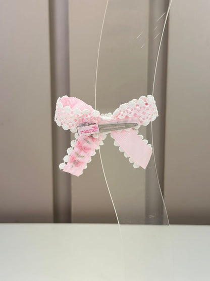 Laço Infantil Renda Bordado Flores e Pérolas Rosa - Roana
