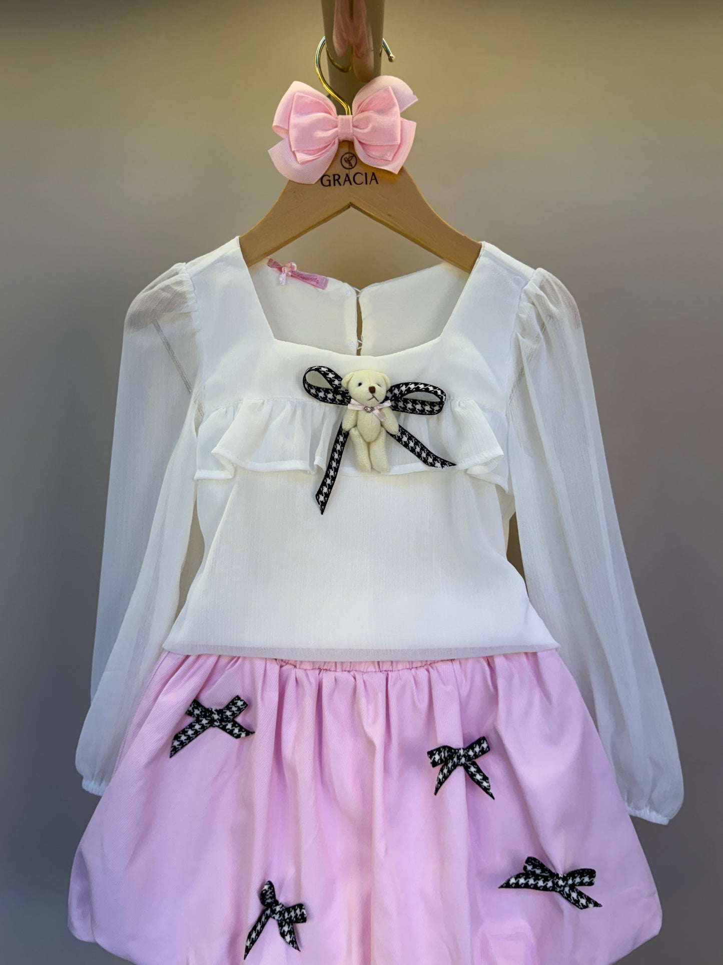 Conjunto Infantil Saia Balonê Rosa Com Lacinhos E Blusa Off Ursinho - Gabriela Aquarela