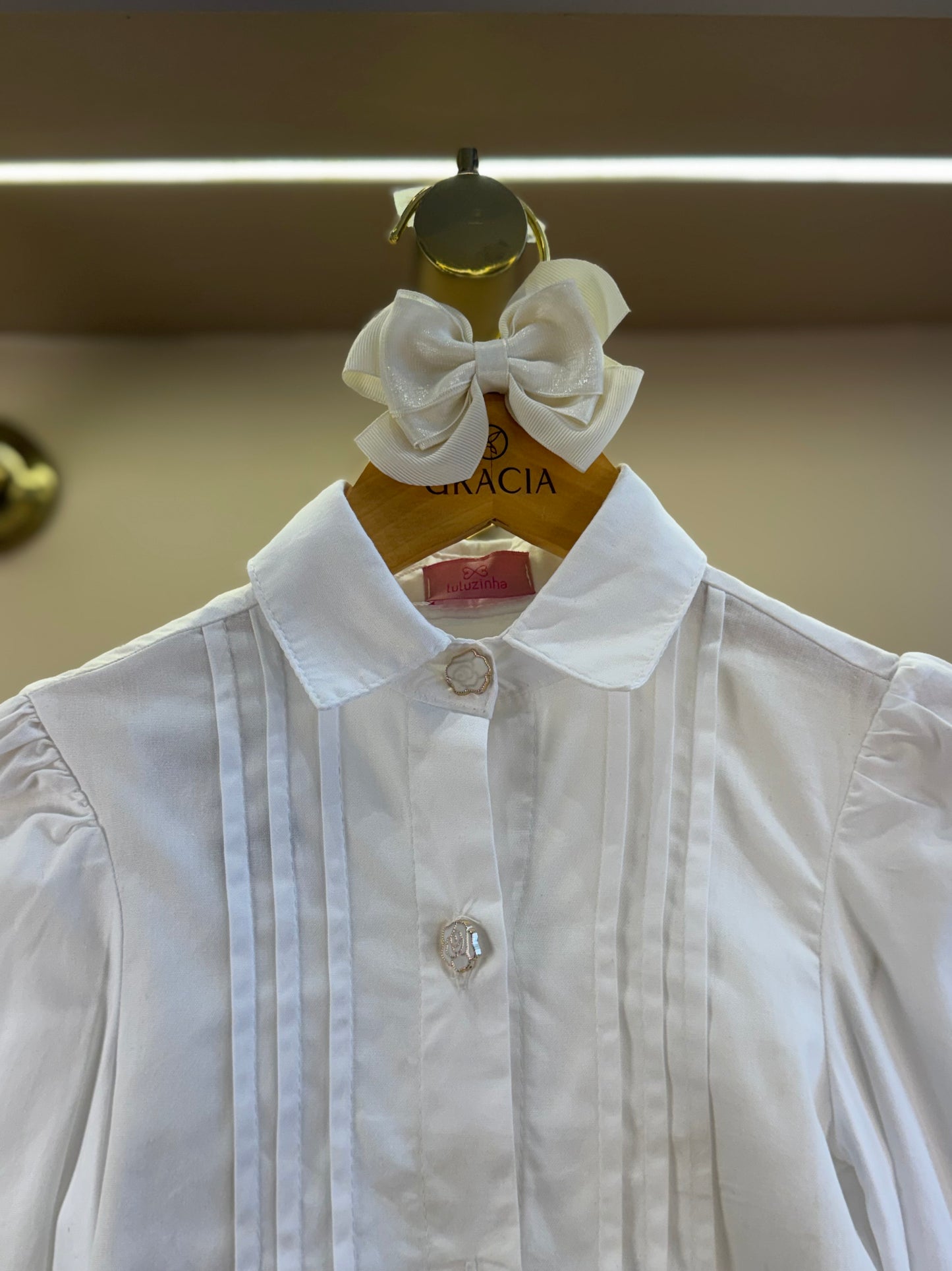 Conjunto Infantil Camisa Branca Algodão e Calça Jeans Bordada Flores Brancas - Luluzinha