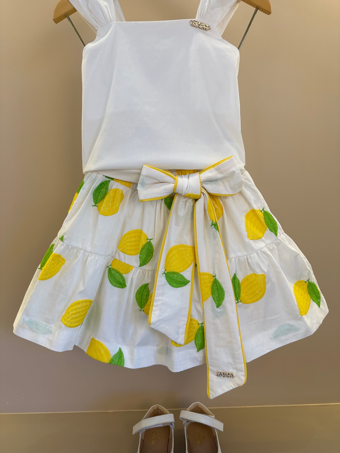 Conjunto Infantil Blusa Off e Saia Limões Soleil - Animê