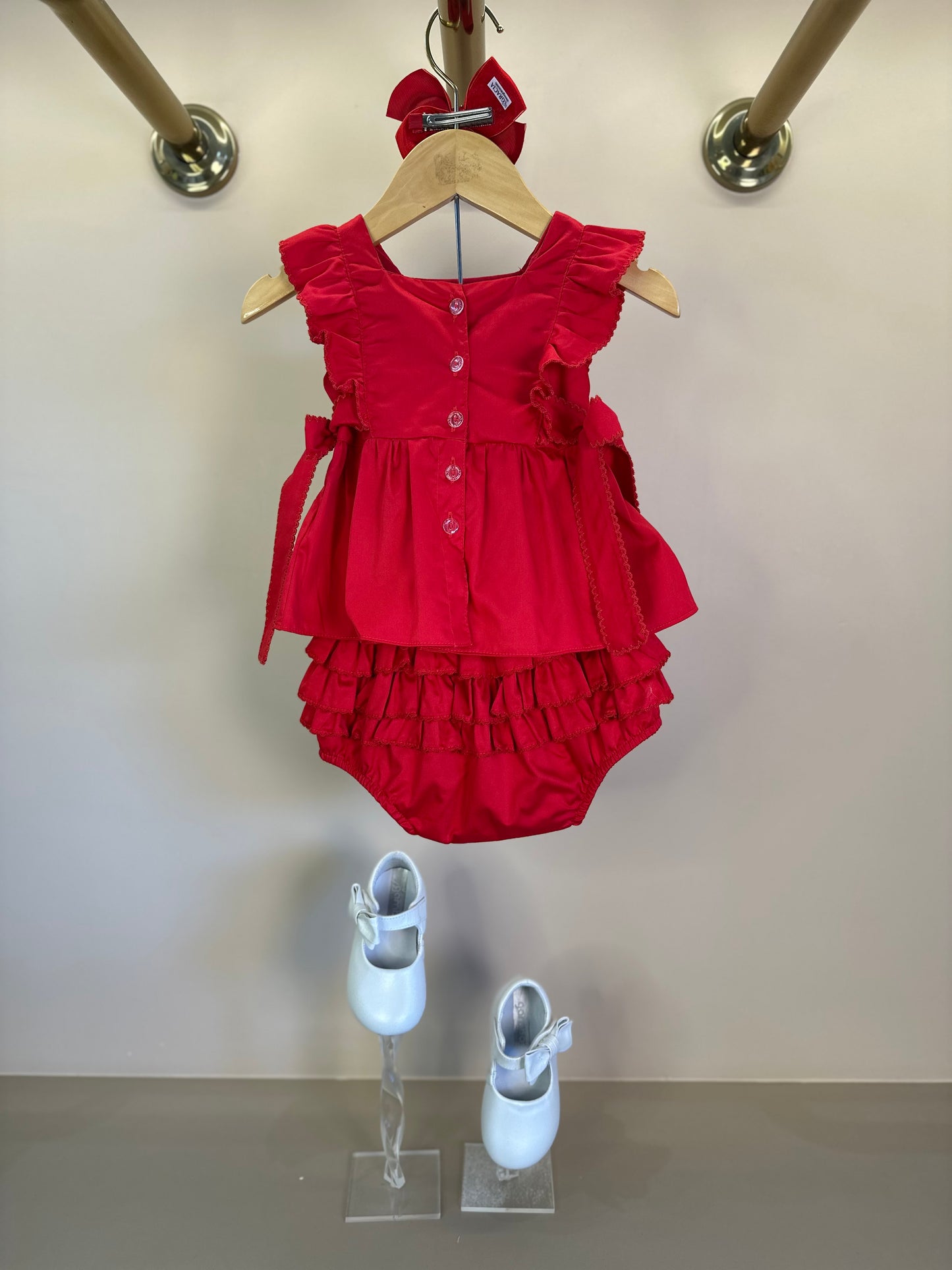 Conjunto Bebê Algodão Batinha Bordada Laços e Shortinho Vermelho - Petit Cherie