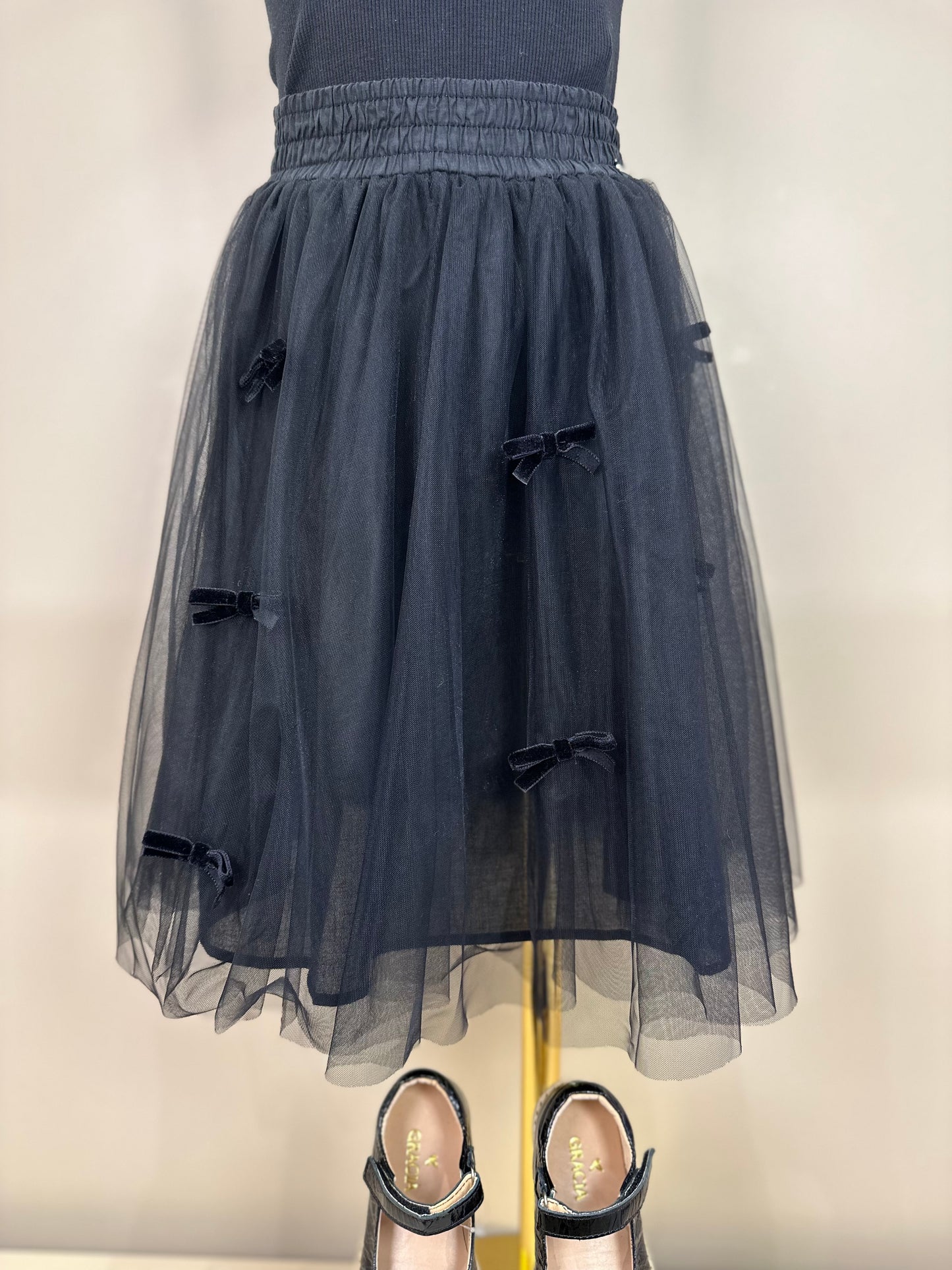 Conjunto Infantil Regata Lacinho Bordado e Saia-shorts Tule Lacinhos Veludo Preta - Pituchinhus
