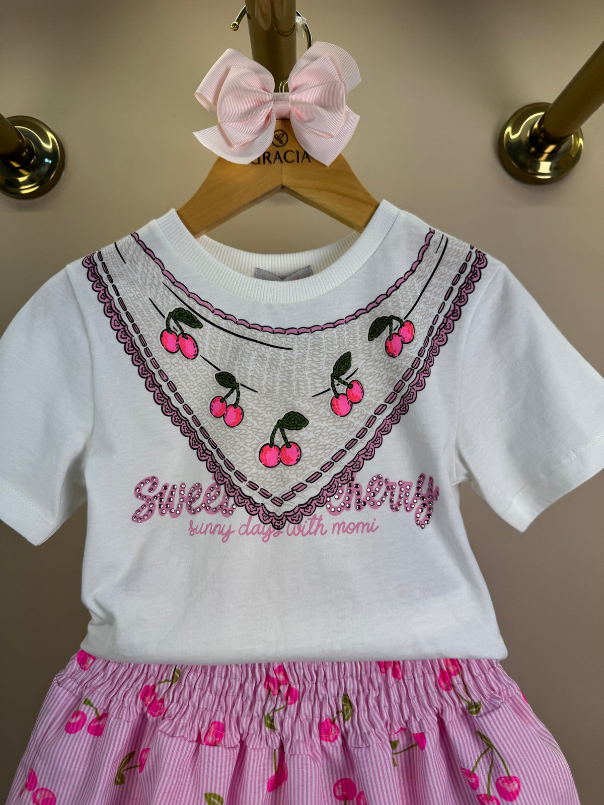 Conjunto Infantil Blusa Cerejas e Saia Franzida Babados Em Camadas - Momi