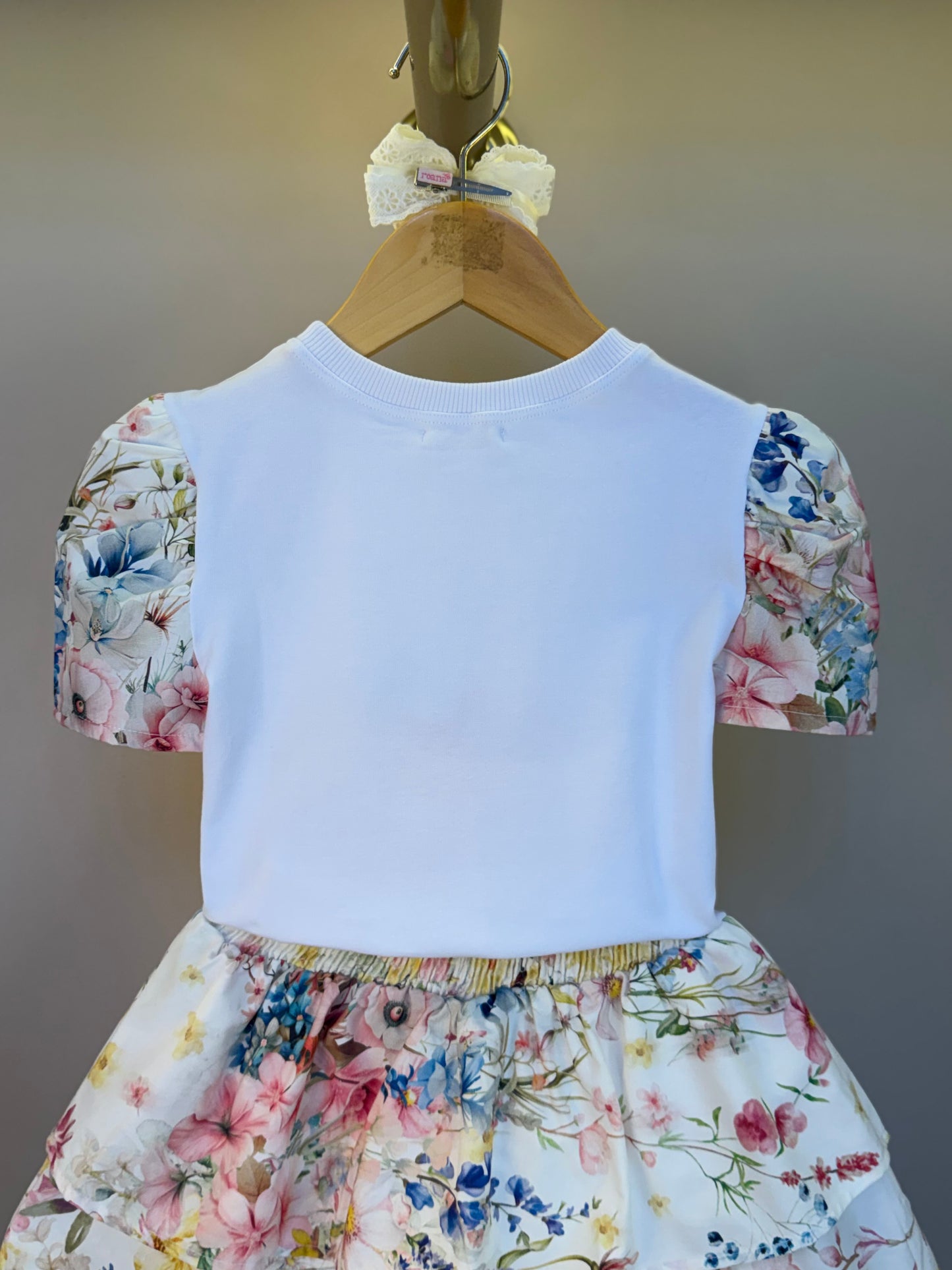 Conjunto Infantil Clássico Blusa Manga Floral e Saia Floral Candy - Um Mais Um