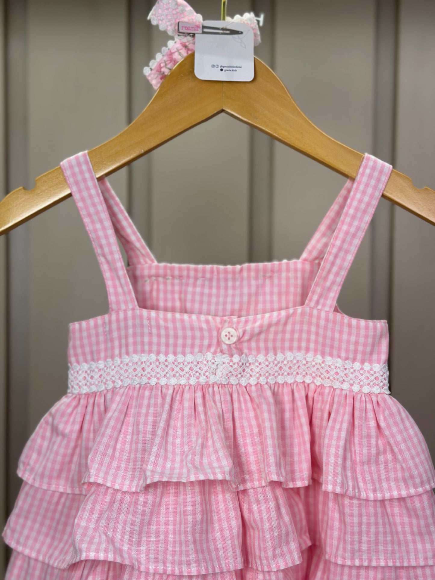 Pimpão Bebê Clássico Babadinhos Bordado Flores Rosa - Roana