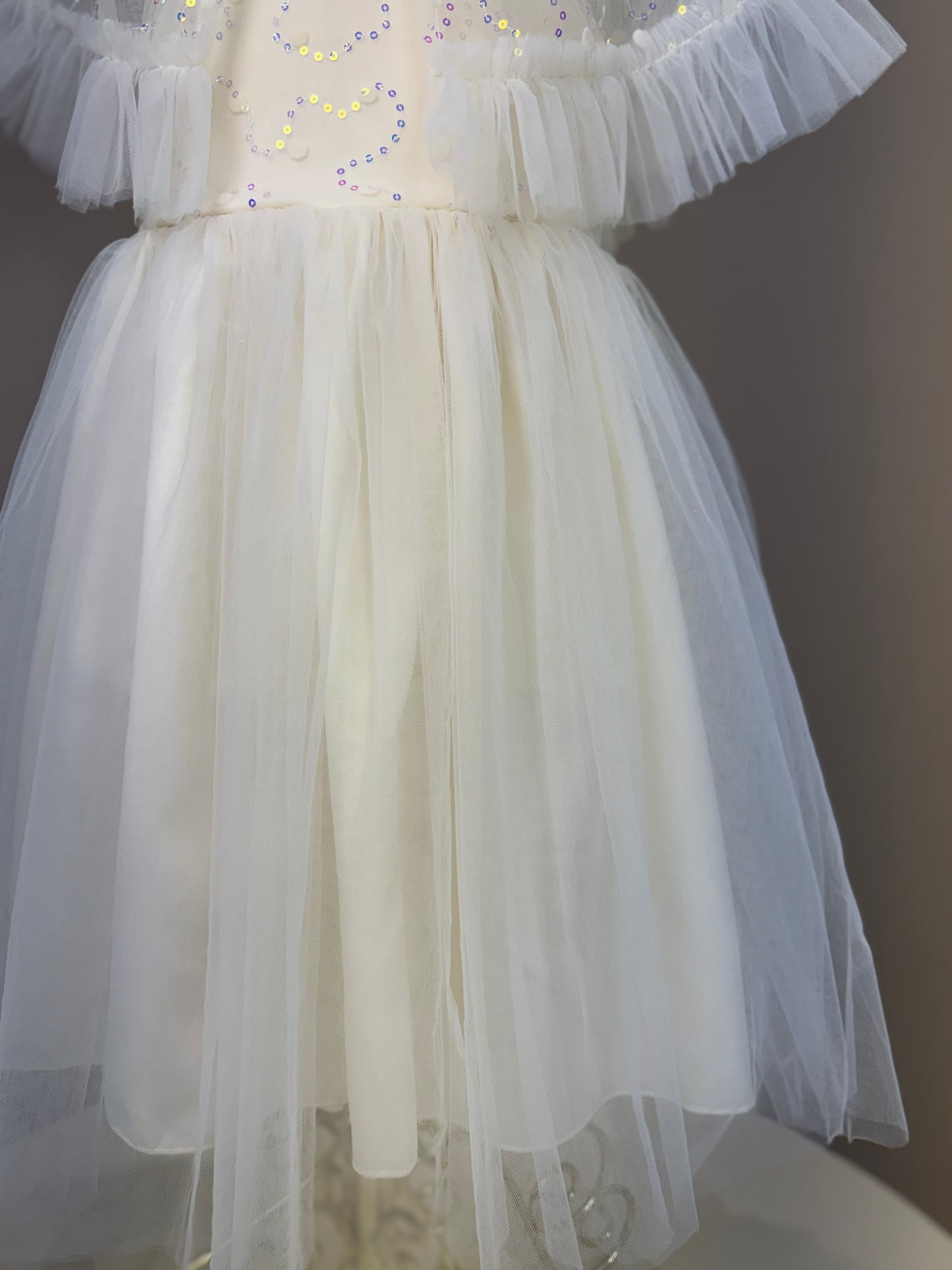 Vestido Infantil Festa com Capa Tule Bordado Creme - Petit Cherie