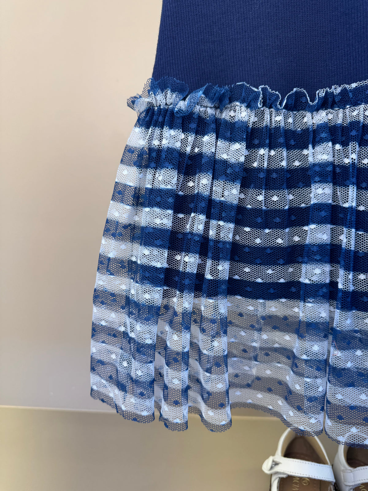 Vestido Infantil Tule Estampado Com Aplicação de Crochê e Laço de Vies - Luluzinha