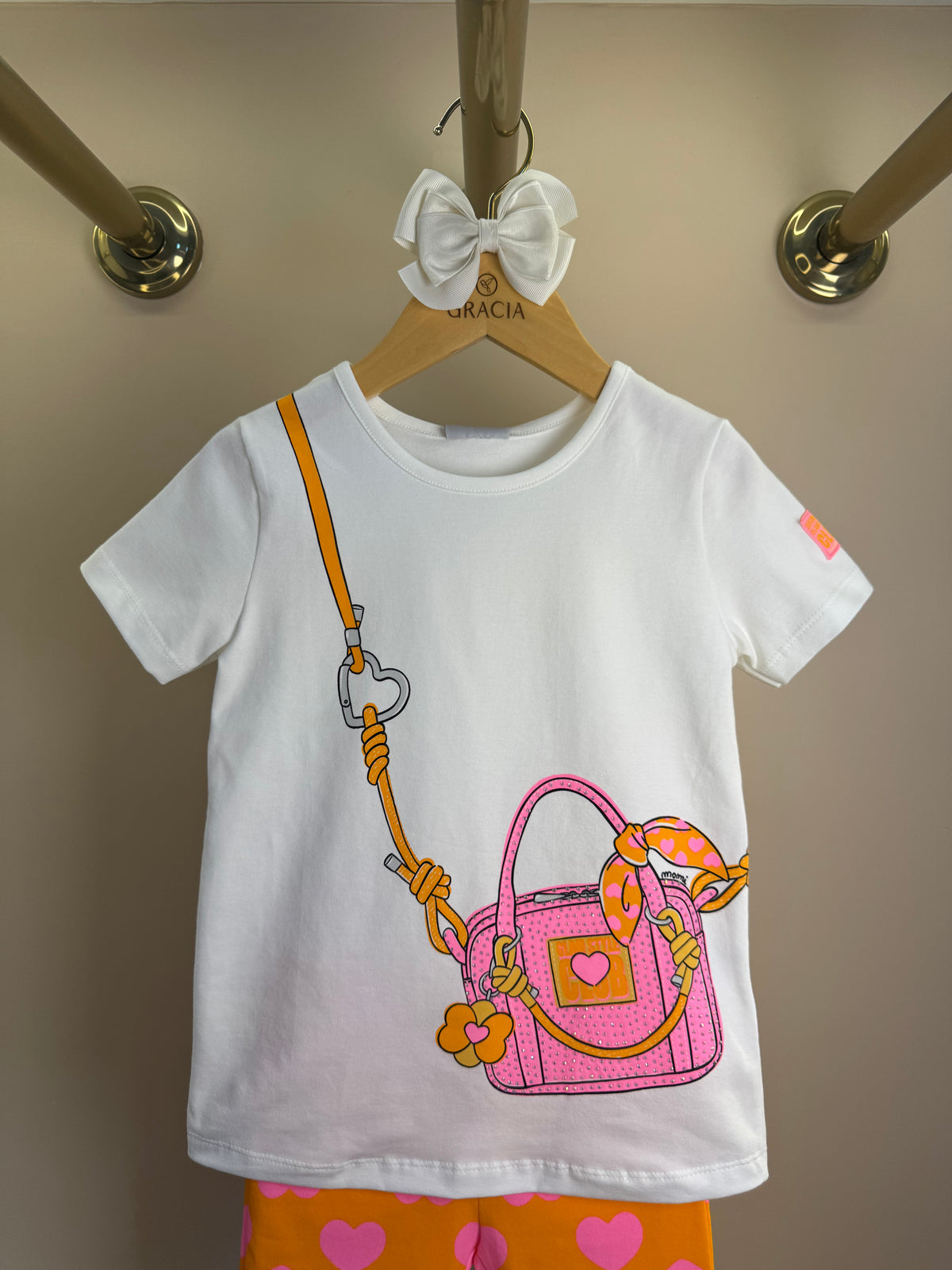 Conjunto Infantil Blusa Bolsa Transversal e Shorts Legging Corações - Momi