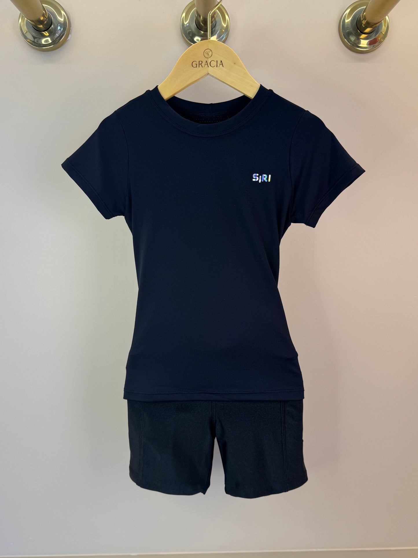 Conjunto Infantil Blusa Maria New Trip e Bermuda Eloisa Trilobal Básico Preto - Siri Sport