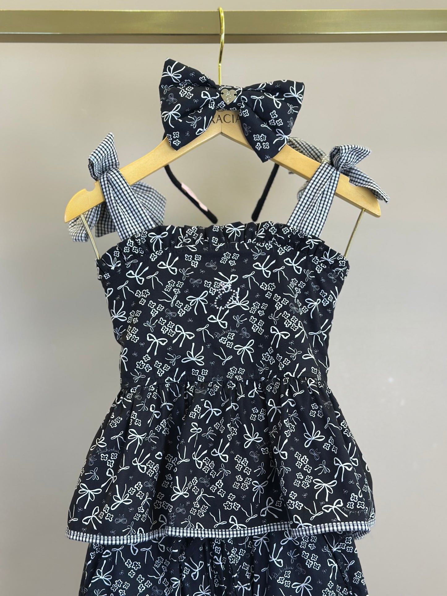 Conjunto Infantil Blusa Algodão Floral Babados e Calça Reta Floral e Laços - Pituchinhus
