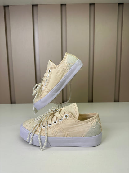 Tênis Infantil Casual Rendado Laço Pérolas Off White - Luluzinha