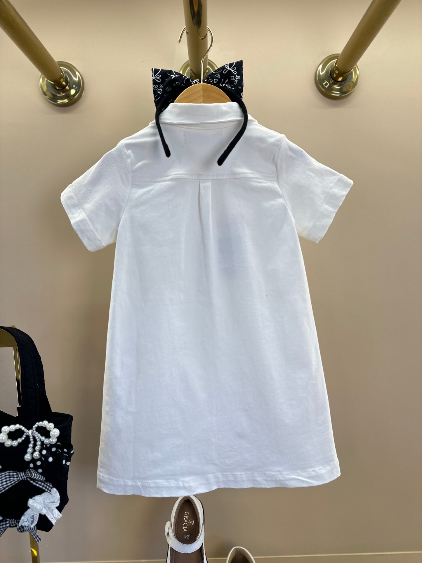 Vestido Infantil Sarja Bolsos Lacinhos Bordados Off White - Pituchinhus