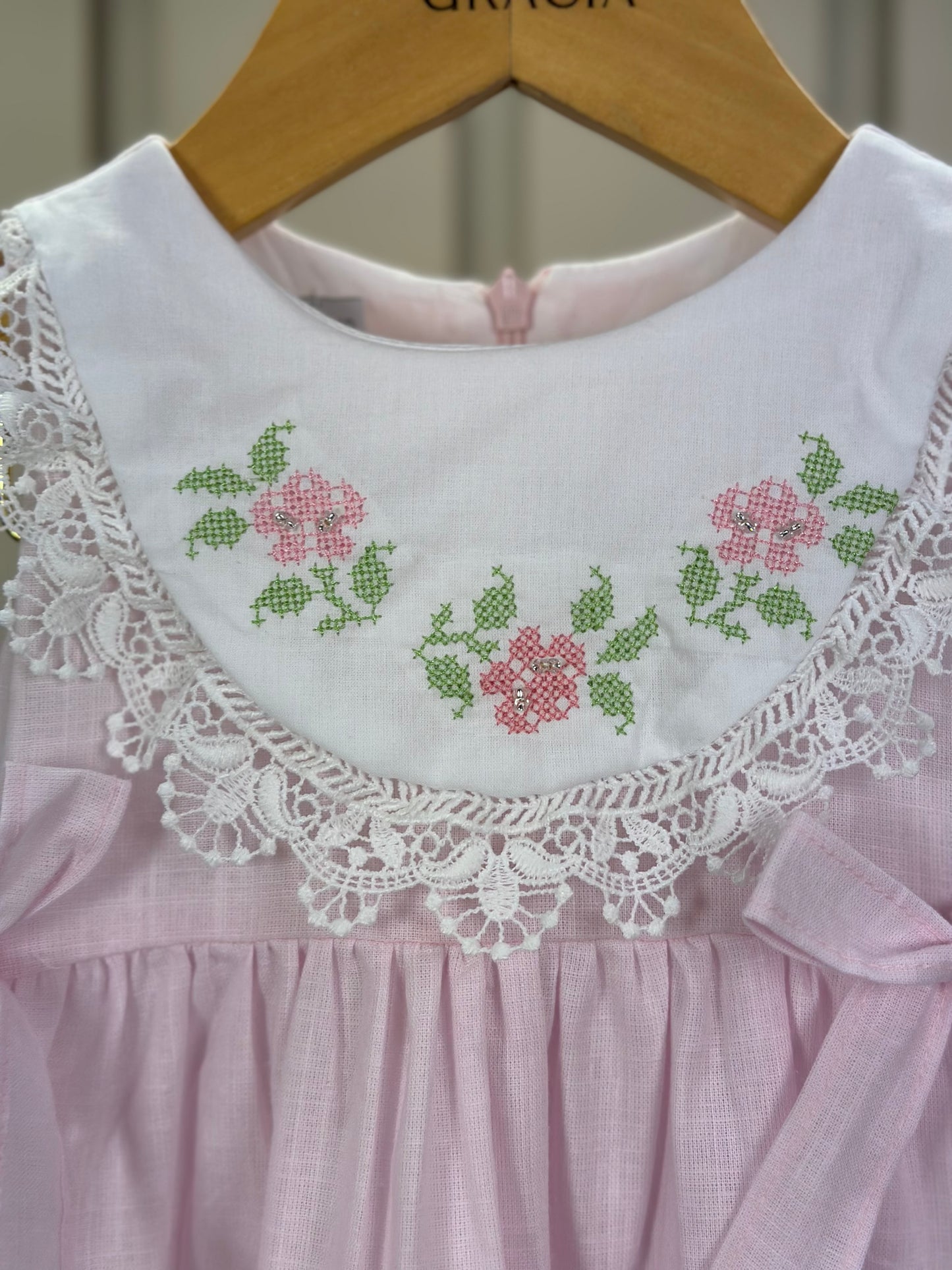 Vestido Infantil Algodão Clássico Rosa Gola Branca Bordada e Rendada - Roana