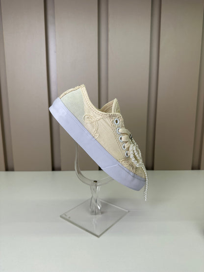 Tênis Infantil Casual Rendado Laço Pérolas Off White - Luluzinha