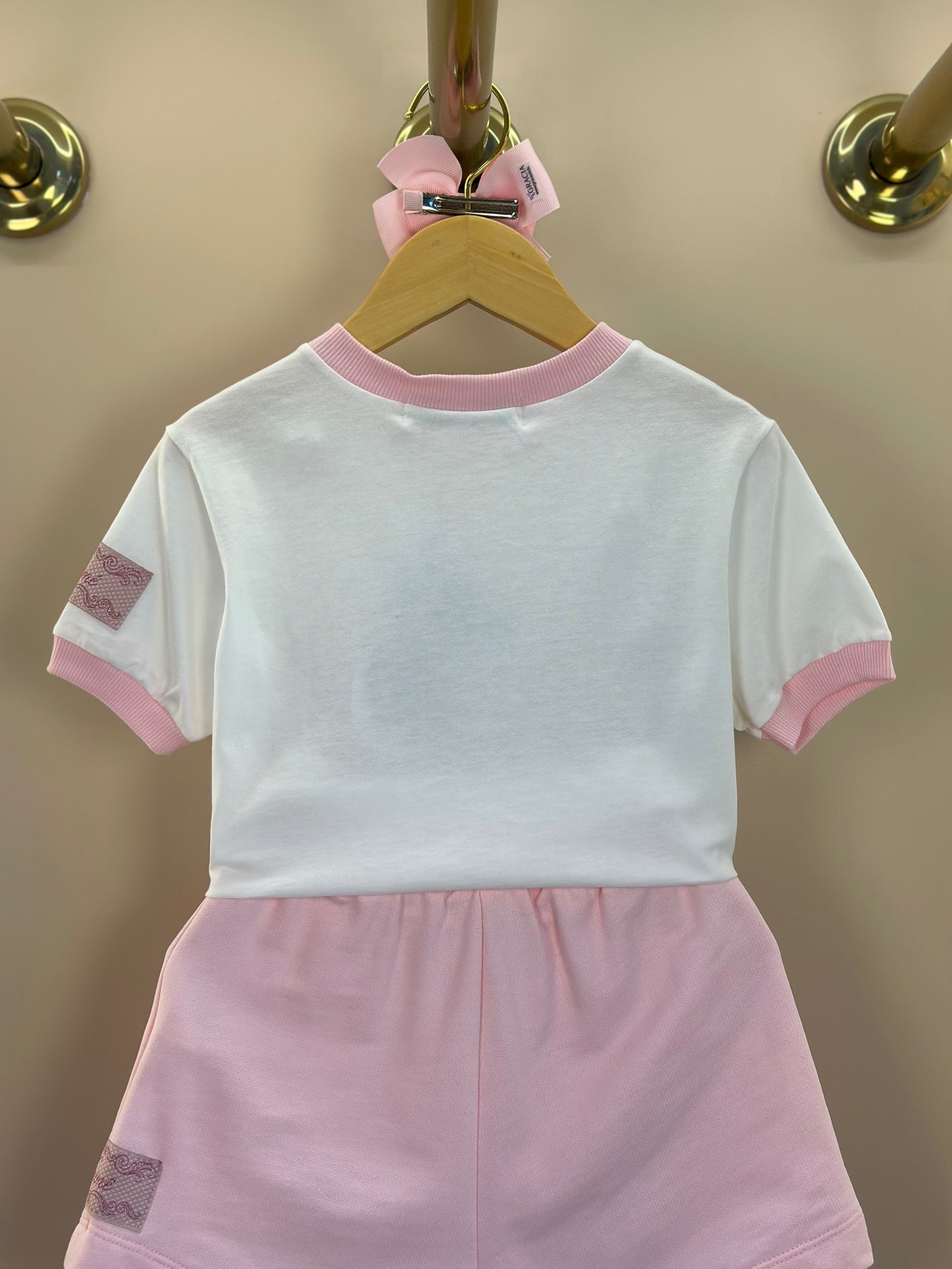 Conjunto Infantil Blusa Perolada Ballet Core Shorts e Laço Rosa - Animê Petite