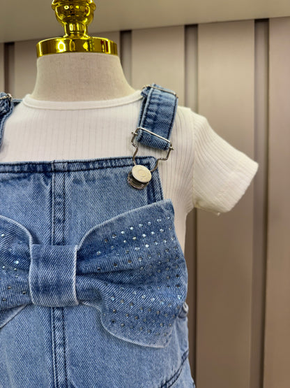 Jardineira Infantil Jeans Maxi Laço com Blusa Básica Off White - Momi