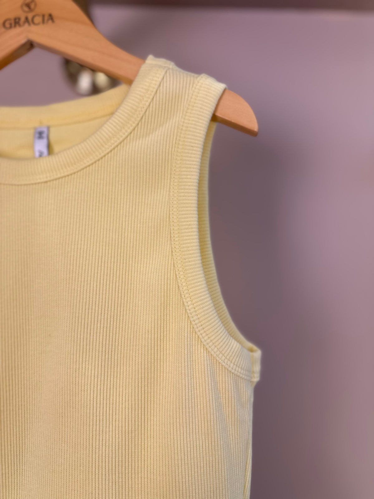 Blusa Teen Regata Com Babado Butter Cream - Authoria