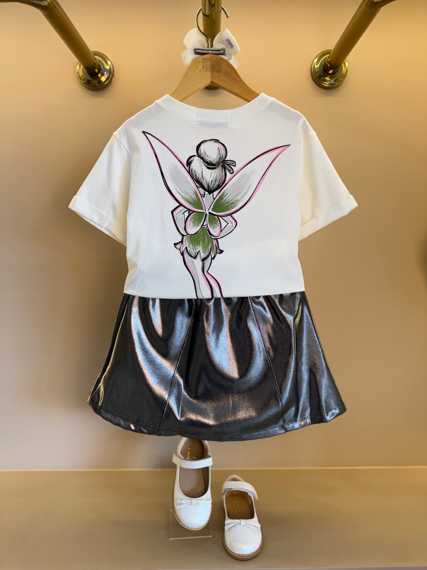 Conjunto Infantil Blusa Tiker Bell Off White e Saia Foil Prata - Animê Petite