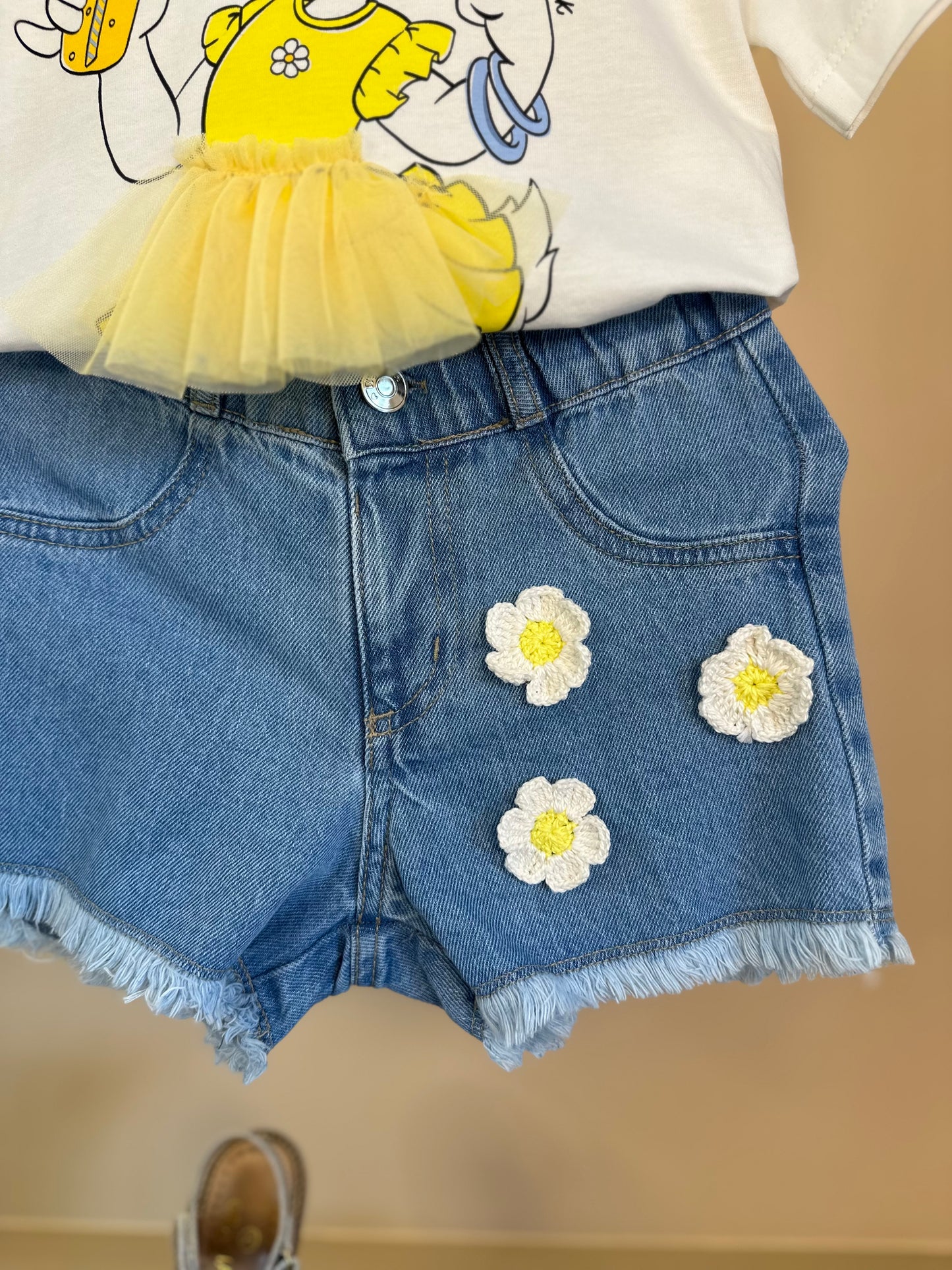 Conjunto Infantil Blusa Daisy Vestido Babadinho e Shorts Jeans Apliques Florzinhas - Momi
