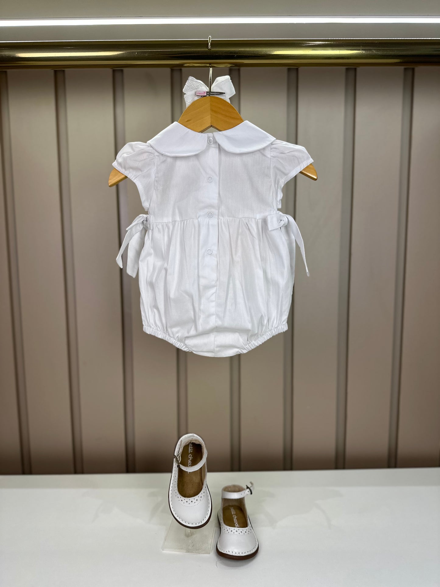 Romper Bebê Fofinho Algodão Manga Princesa Rendas Branco - Um Mais Um