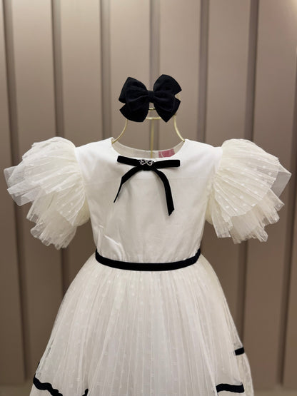 Vestido Infantil Conceito Tule Poá Rodado Aplicações e Laço Veludo Off White - Luluzinha